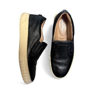 Salvatore Ferragamo Cruise
Sneaker Shoe Black Nero
Calf Size 5.5
